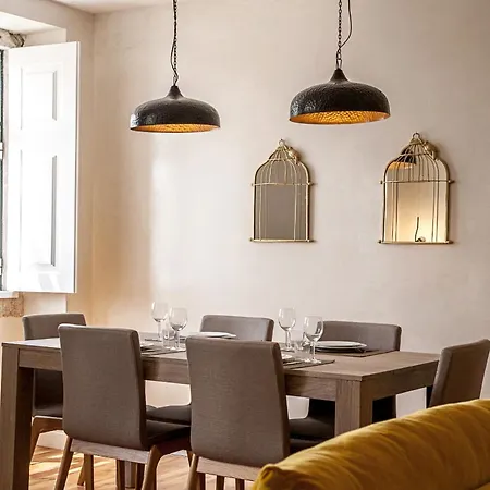 The Canary - Spacious At Downtown With Views 아파트 *