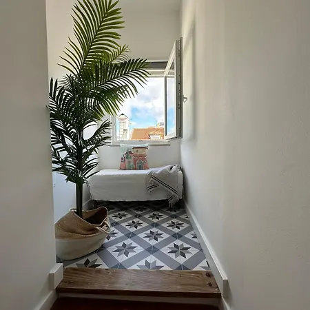 The Canary - Spacious At Downtown With Views 아파트