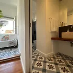 The Canary - Spacious At Downtown With Views Apartment *