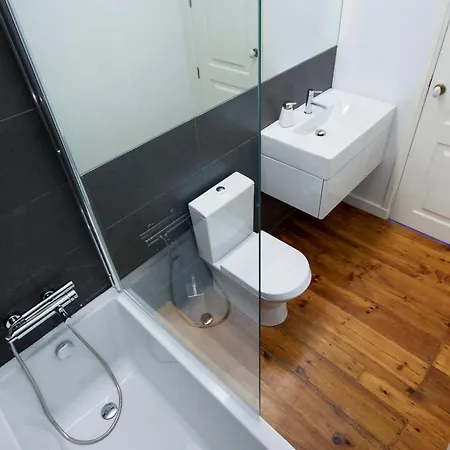 Appartamento The Canary - Spacious At Downtown With Views Lisbona